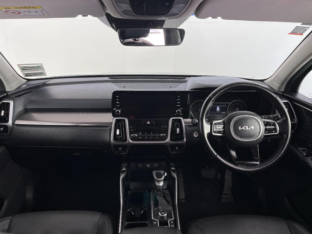 Photo '17' of KIA Sorento