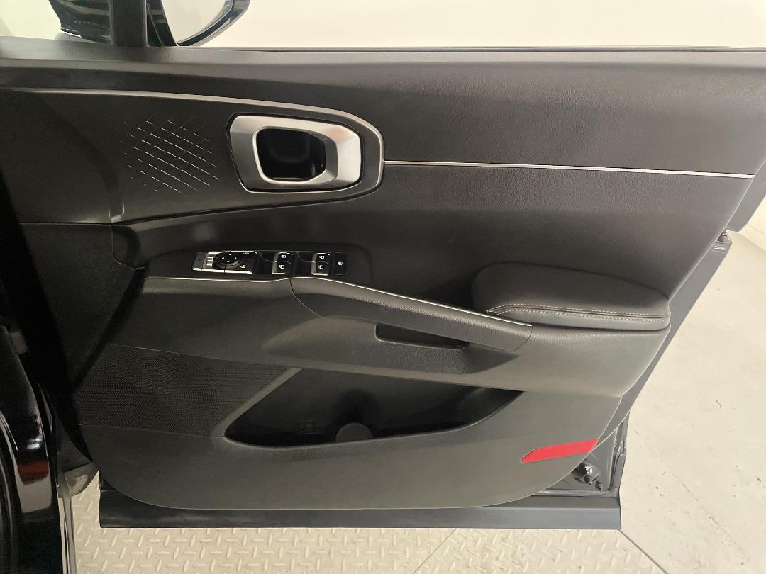 Photo '15' of KIA Sorento