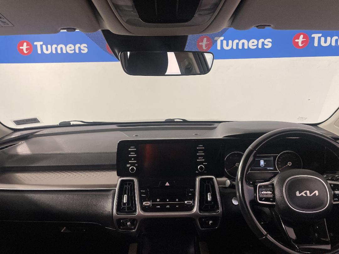 Photo '17' of KIA Sorento