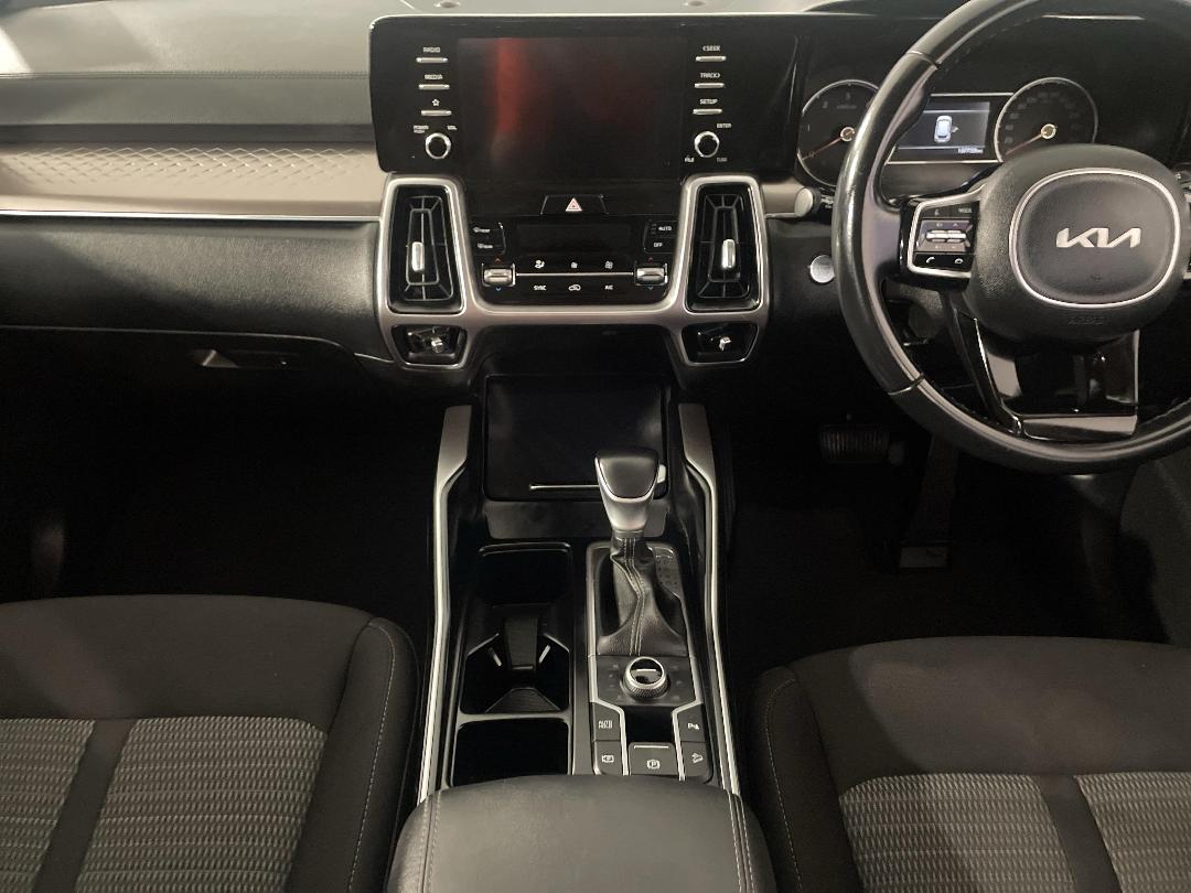 Photo '18' of KIA Sorento