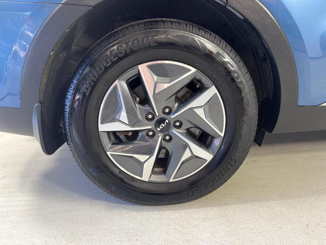 Photo '12' of KIA Sorento Photo '12' of KIA Sorento