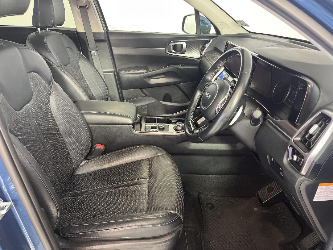 Photo '16' of KIA Sorento Photo '16' of KIA Sorento