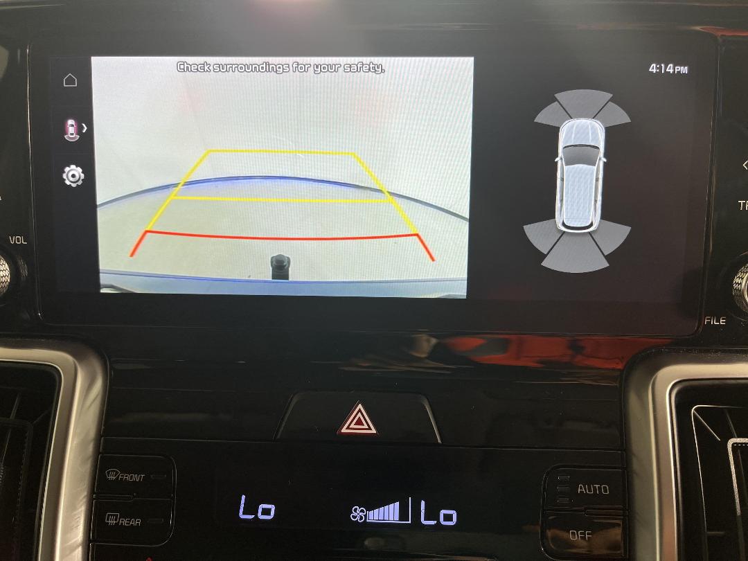 Photo '23' of KIA Sorento Photo '23' of KIA Sorento