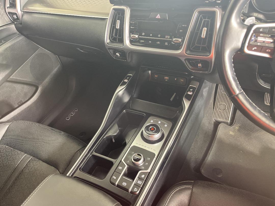Photo '18' of KIA Sorento Photo '18' of KIA Sorento