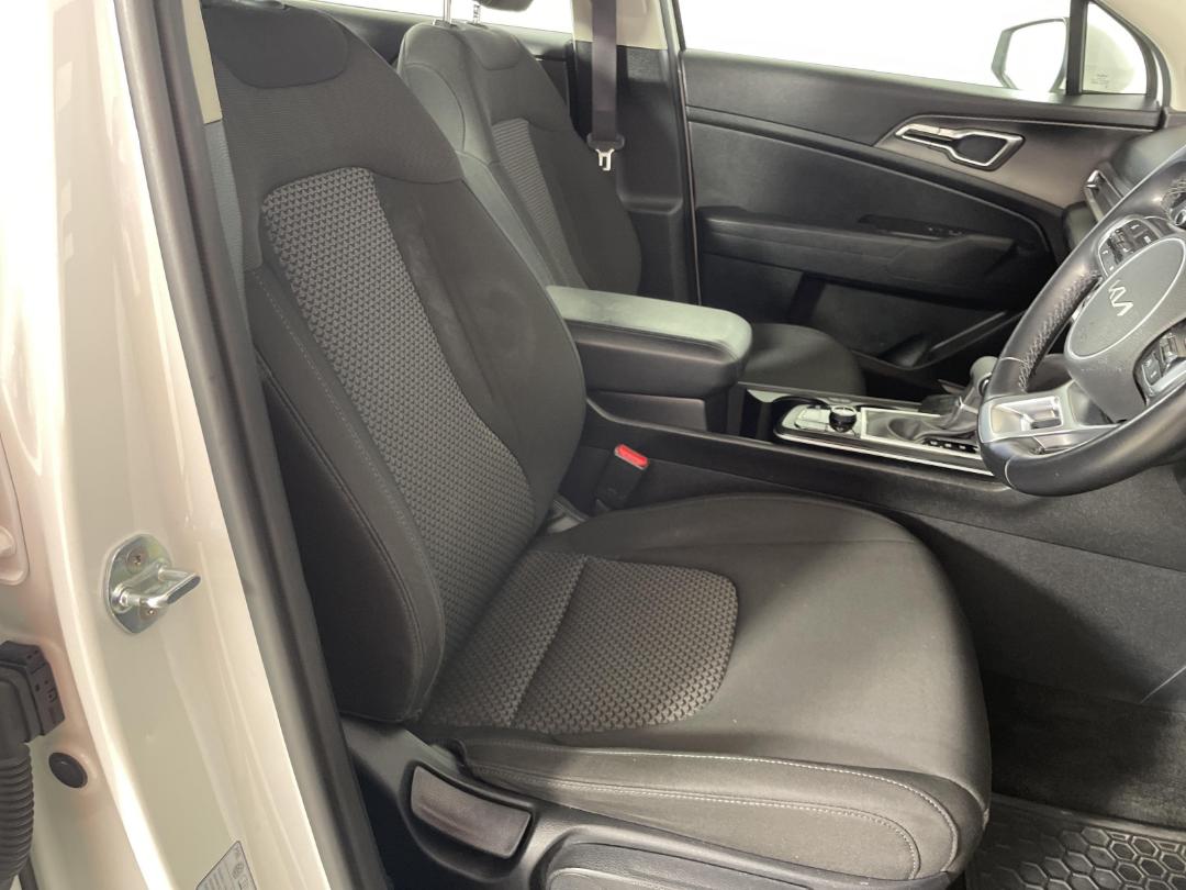 Photo '16' of KIA Sportage