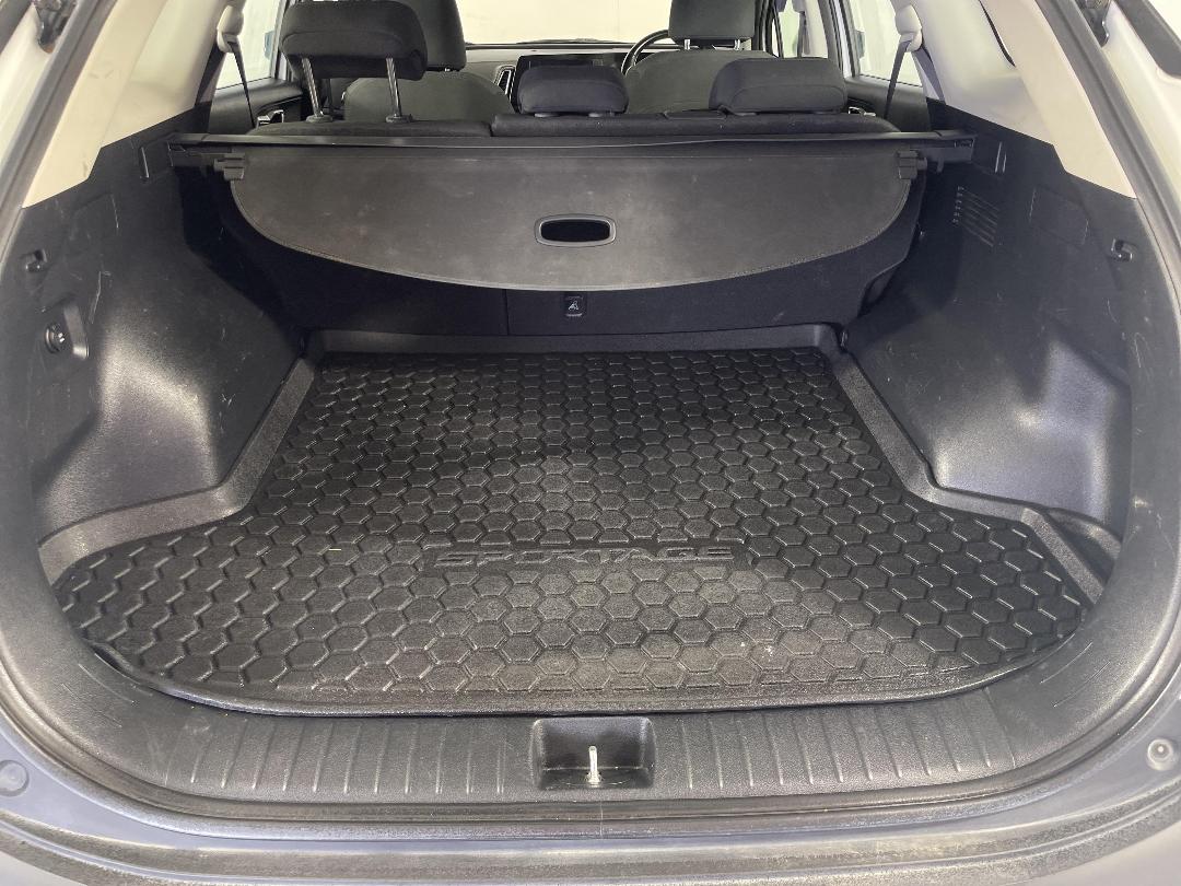 Photo '14' of KIA Sportage Photo '14' of KIA Sportage