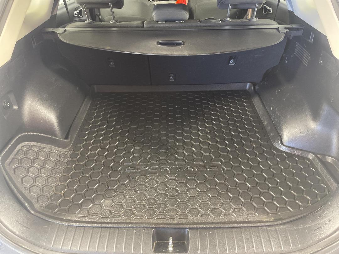 Photo '14' of KIA Sportage Photo '14' of KIA Sportage