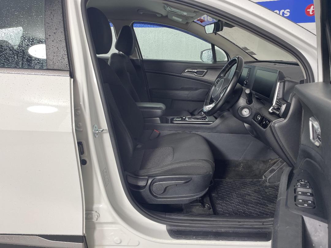 Photo '16' of KIA Sportage