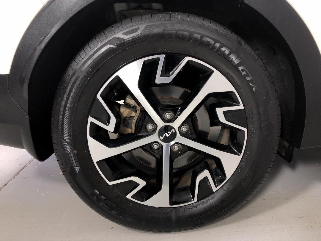 Photo '12' of KIA Sportage Photo '12' of KIA Sportage