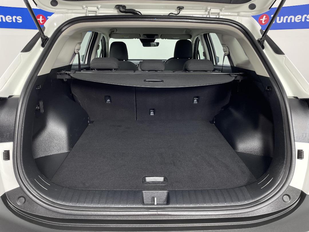 Photo '14' of KIA Sportage Photo '14' of KIA Sportage