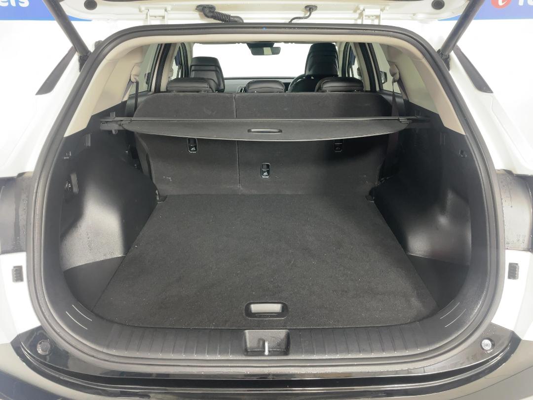 Photo '14' of KIA Sportage Photo '14' of KIA Sportage