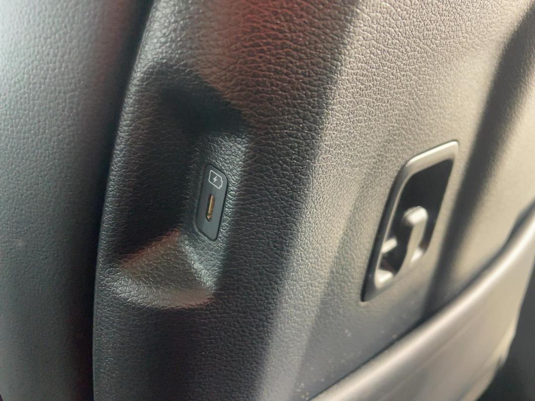 Photo '24' of KIA Sportage Photo '24' of KIA Sportage