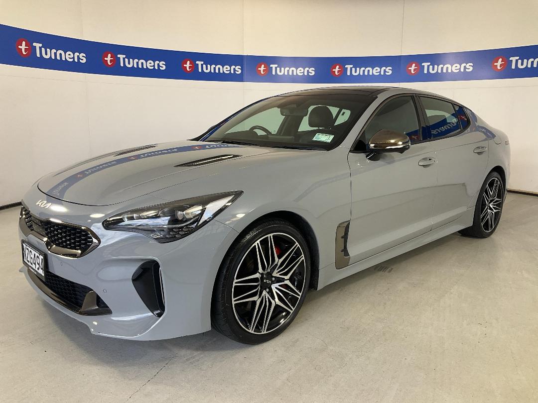 Photo '4' of KIA Stinger Photo '4' of KIA Stinger