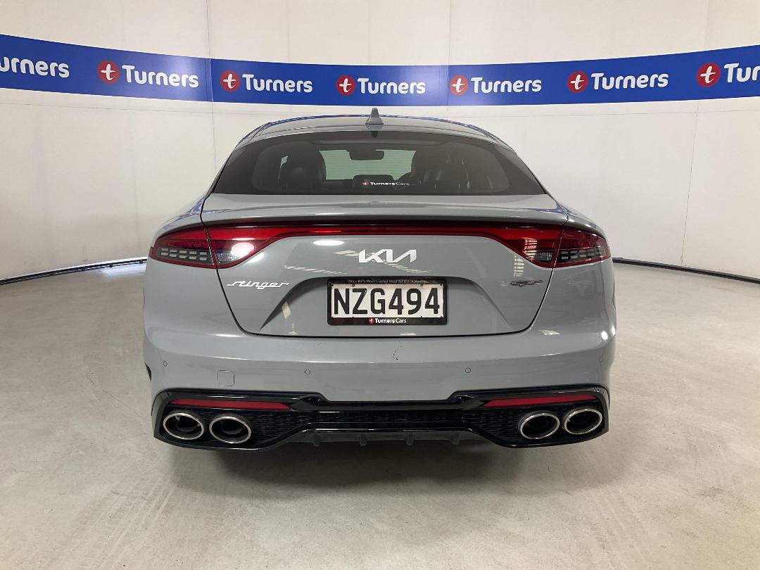 Photo '6' of KIA Stinger Photo '6' of KIA Stinger