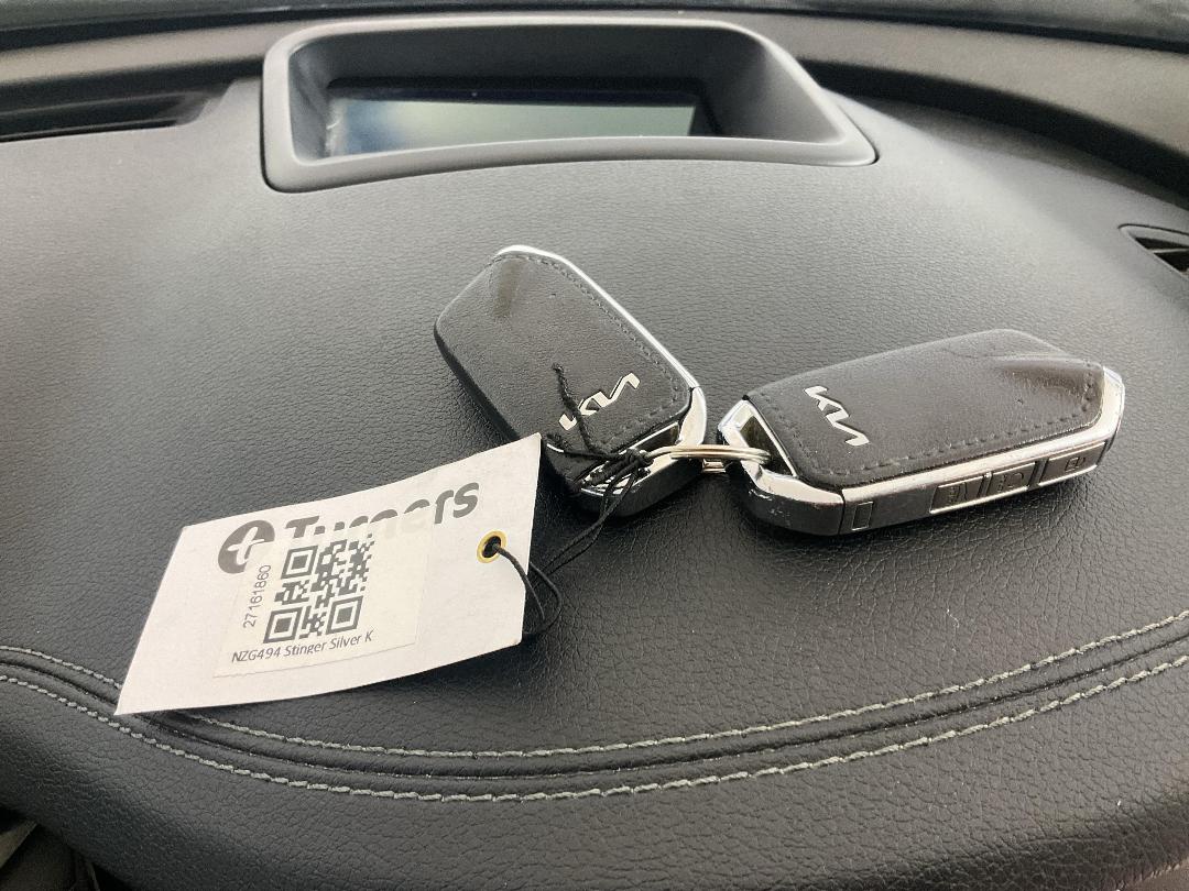 Photo '22' of KIA Stinger Photo '22' of KIA Stinger