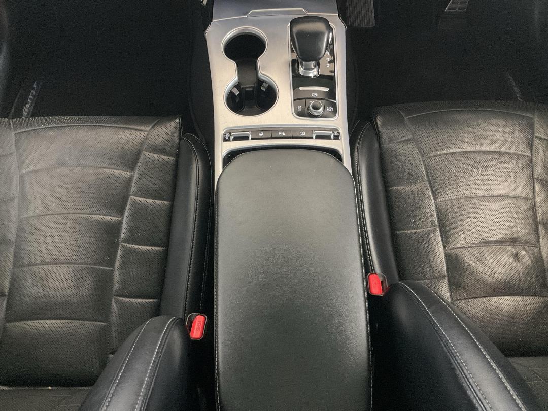 Photo '18' of KIA Stinger Photo '18' of KIA Stinger