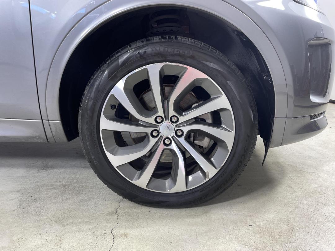 Photo '9' of Land Rover Discovery Sport Photo '9' of Land Rover Discovery Sport