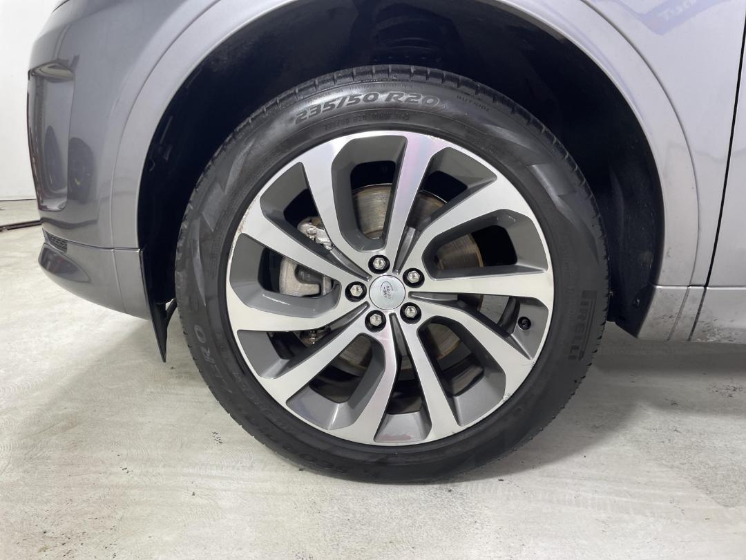 Photo '10' of Land Rover Discovery Sport Photo '10' of Land Rover Discovery Sport