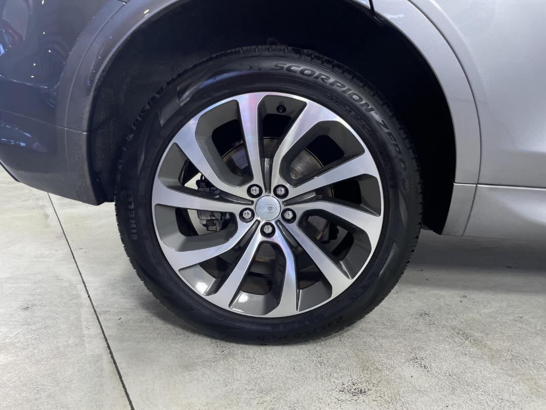 Photo '12' of Land Rover Discovery Sport Photo '12' of Land Rover Discovery Sport