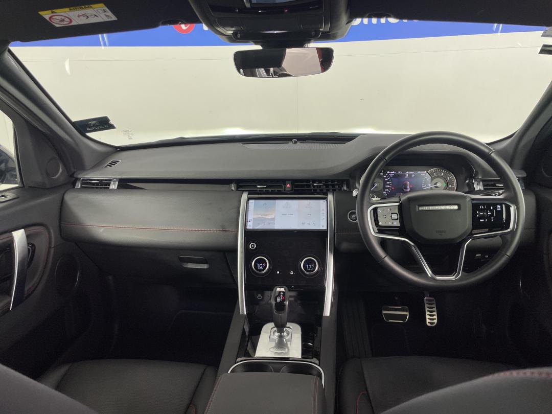 Photo '17' of Land Rover Discovery Sport Photo '17' of Land Rover Discovery Sport