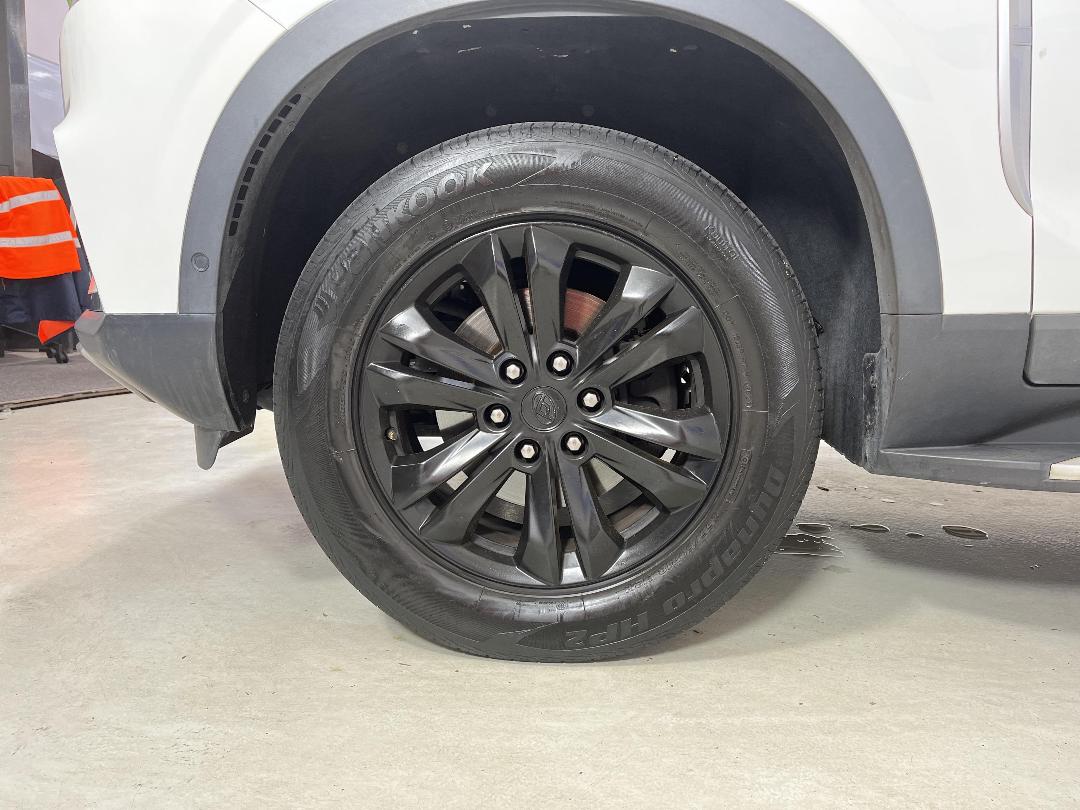 Photo '10' of LDV D90