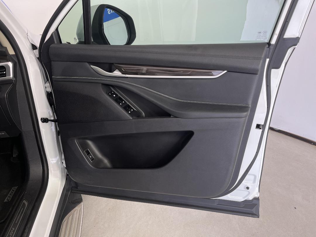 Photo '15' of LDV D90