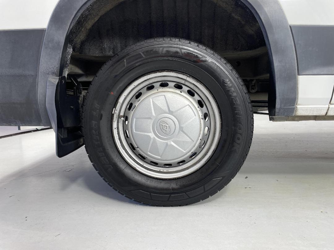 Photo '12' of LDV Deliver 9