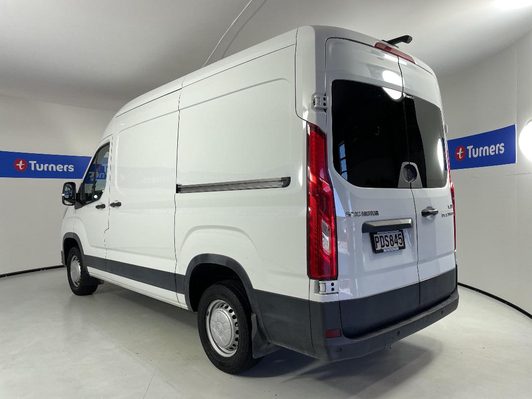 Photo '5' of LDV Deliver 9