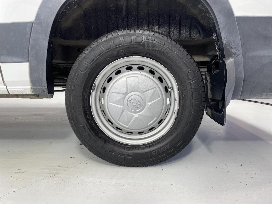 Photo '11' of LDV Deliver 9