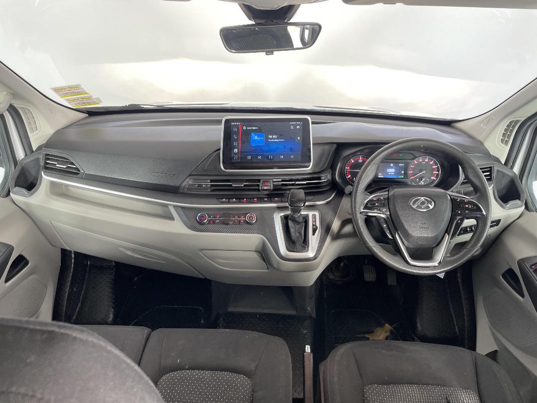 Photo '17' of LDV Deliver 9