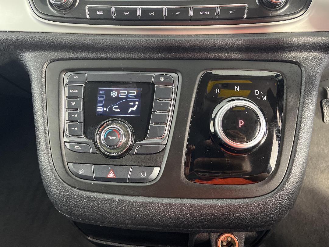 Photo '30' of LDV G10