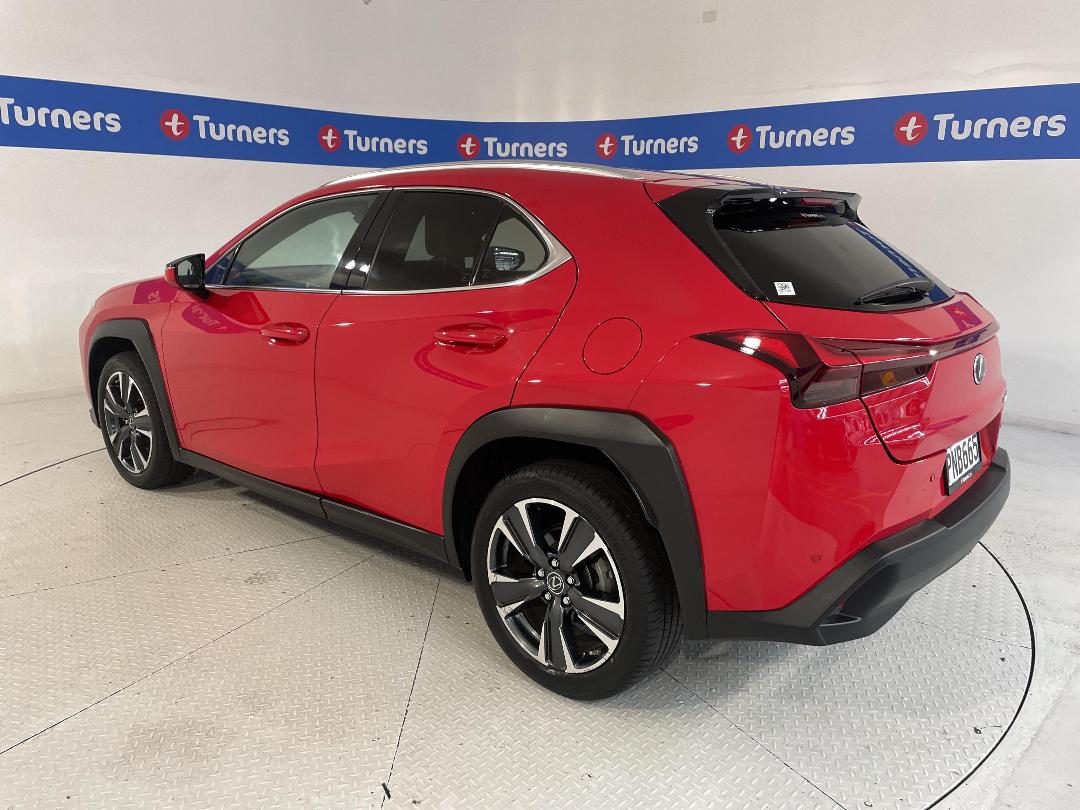 Photo '5' of Lexus UX250H