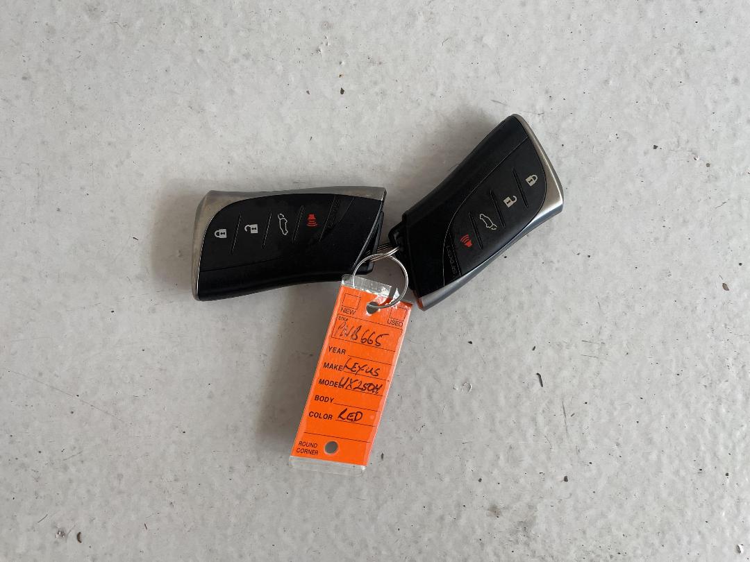 Photo '22' of Lexus UX250H