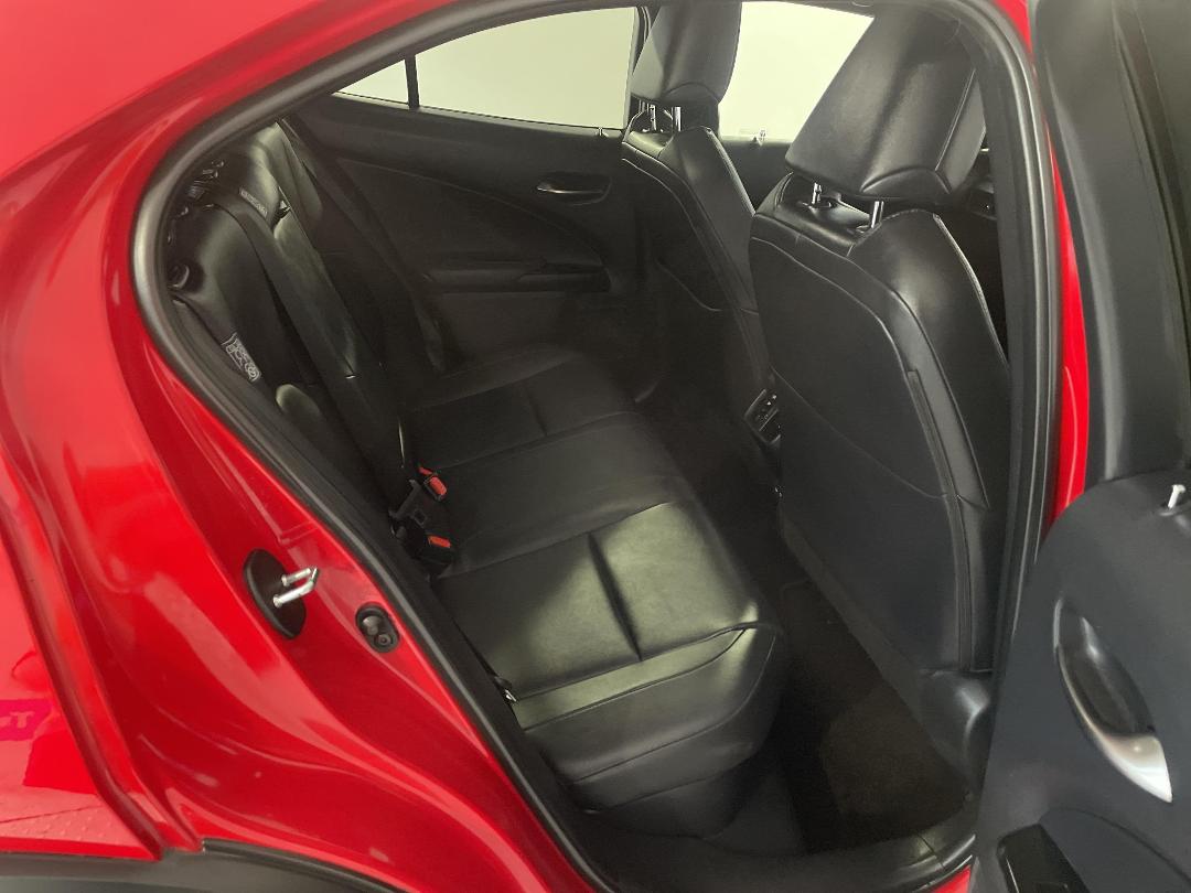 Photo '20' of Lexus UX250H