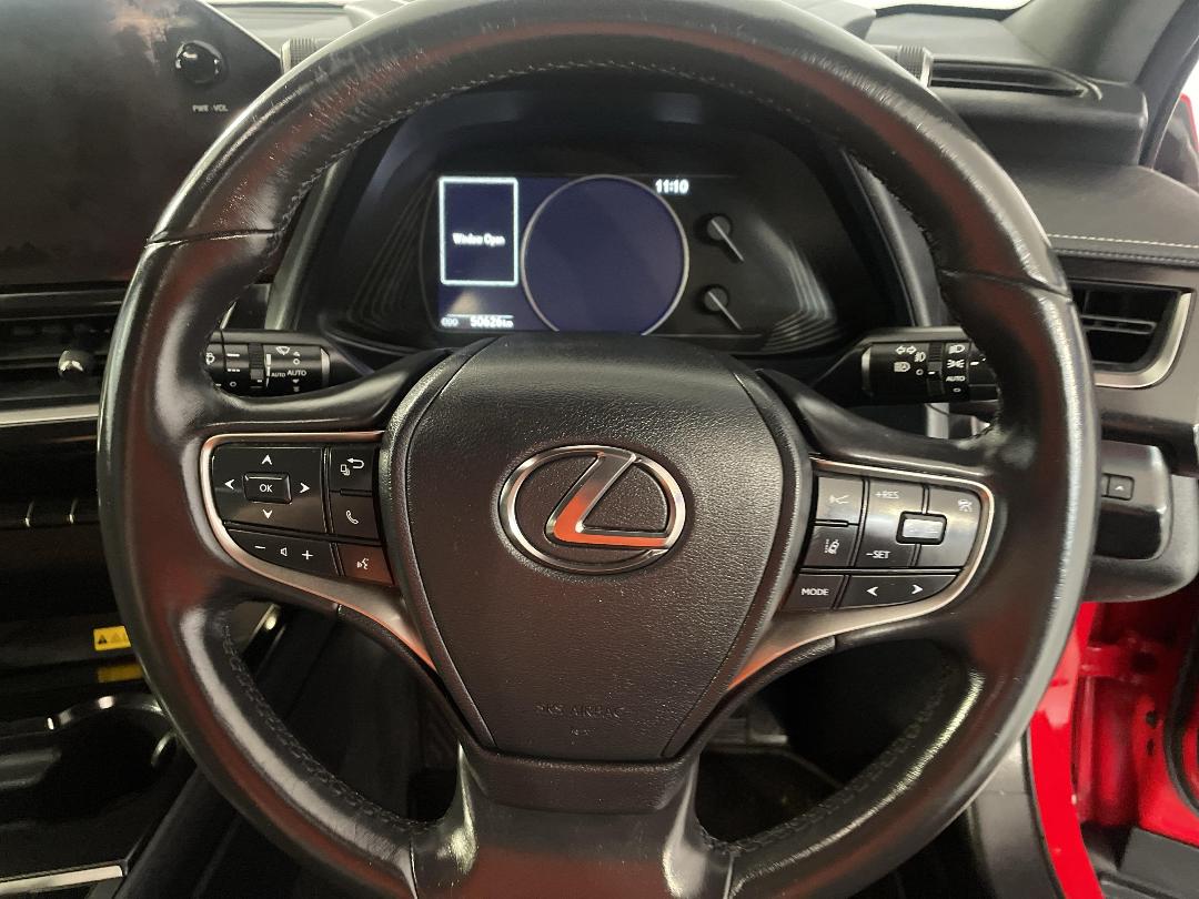 Photo '28' of Lexus UX250H