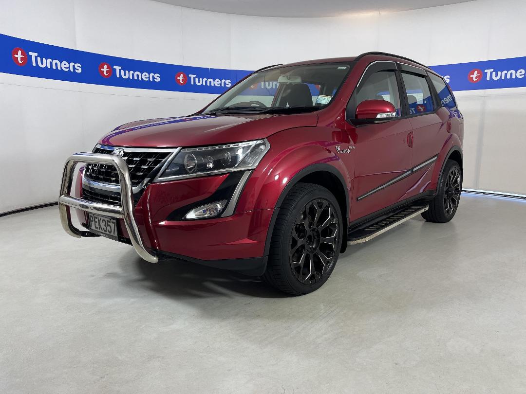 Photo '4' of Mahindra XUV