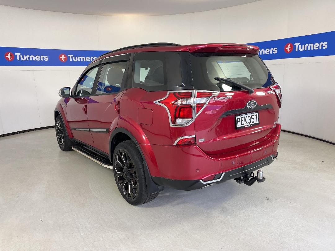 Photo '5' of Mahindra XUV