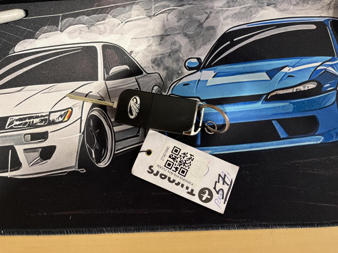 Photo '22' of Mahindra XUV