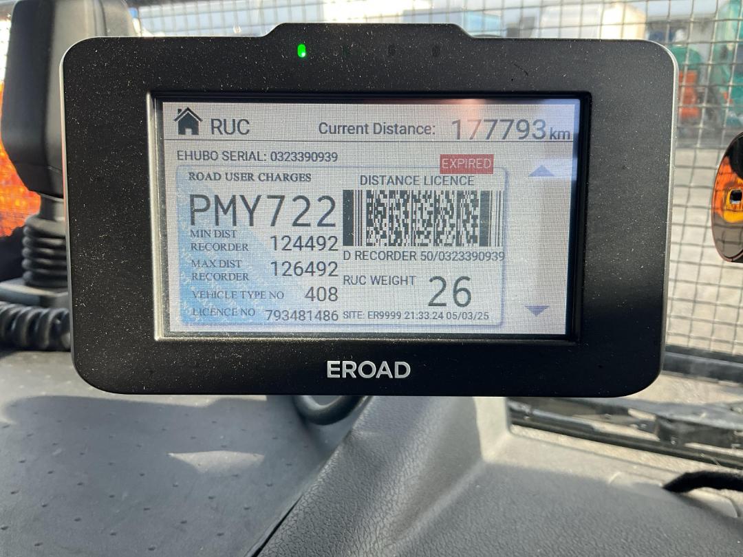 Photo '24' of MAN TGX 35.540    8X4 BL Curtainsider