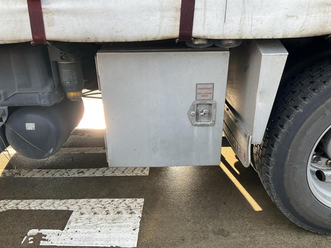 Photo '20' of MAN TGX 35.540    8X4 BL Curtainsider