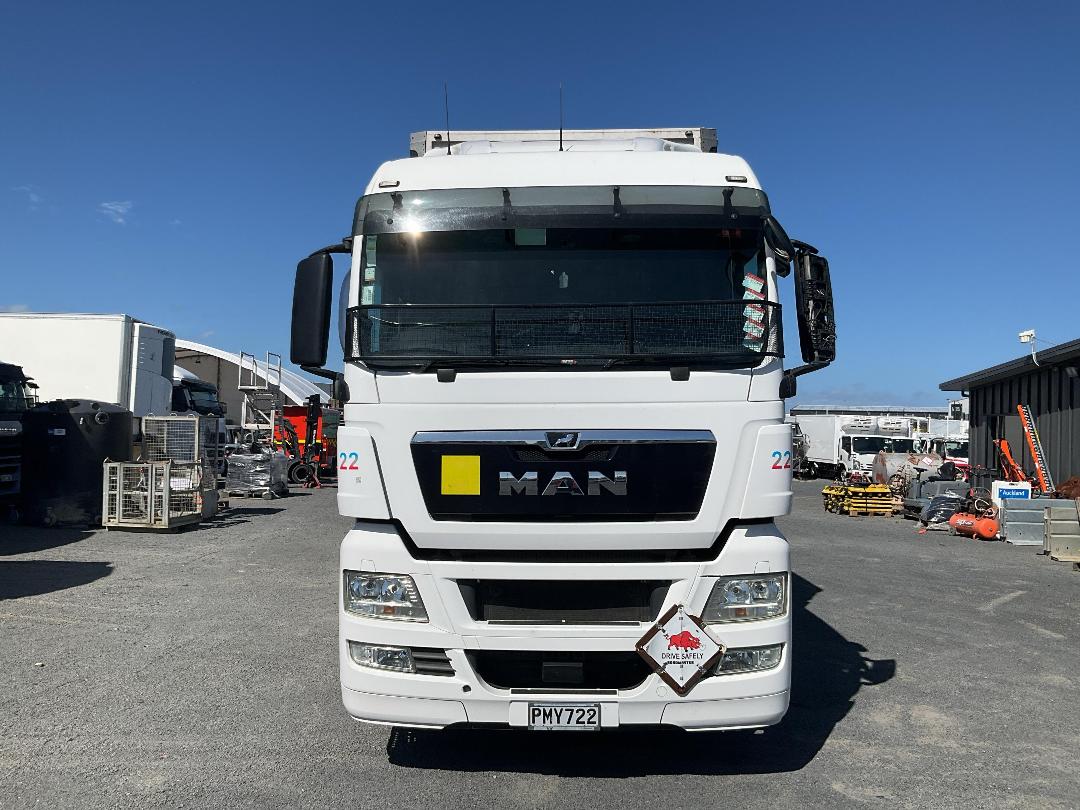 Photo '10' of MAN TGX 35.540    8X4 BL Curtainsider