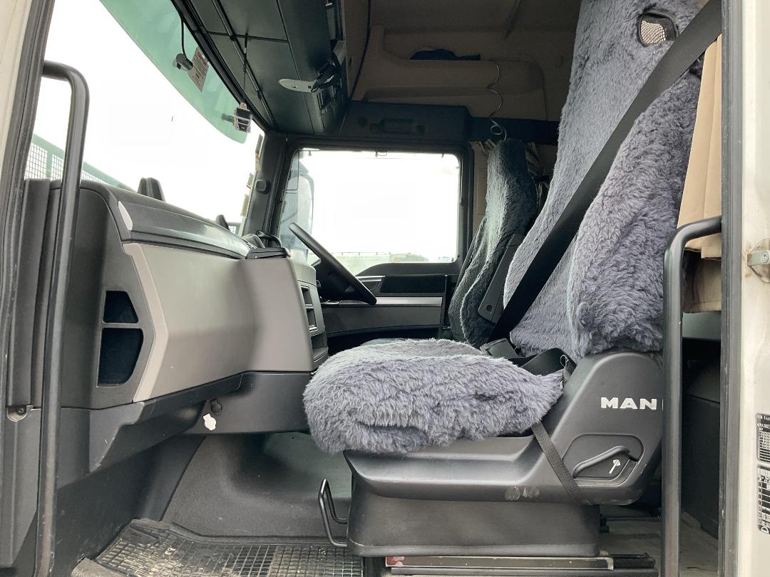 Photo '18' of MAN TGX 35.540 8X4 BL Curtainsider Photo '18' of MAN TGX 35.540 8X4 BL Curtainsider