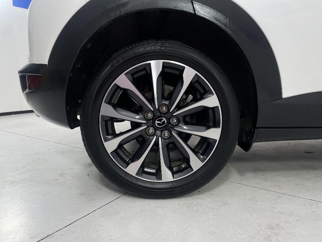 Photo '12' of Mazda CX-3