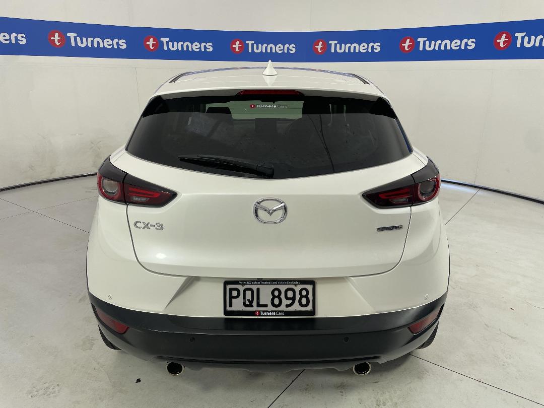 Photo '6' of Mazda CX-3