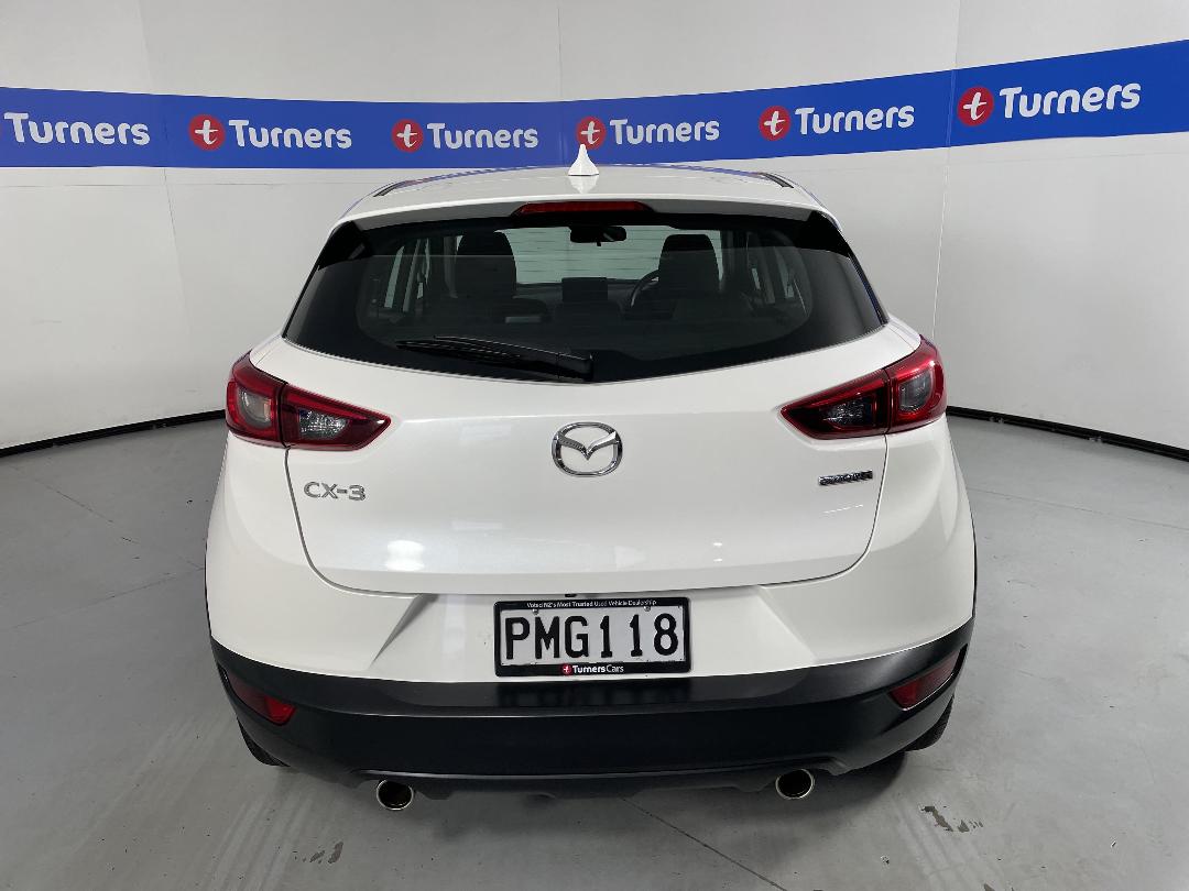 Photo '6' of Mazda CX-3 Photo '6' of Mazda CX-3