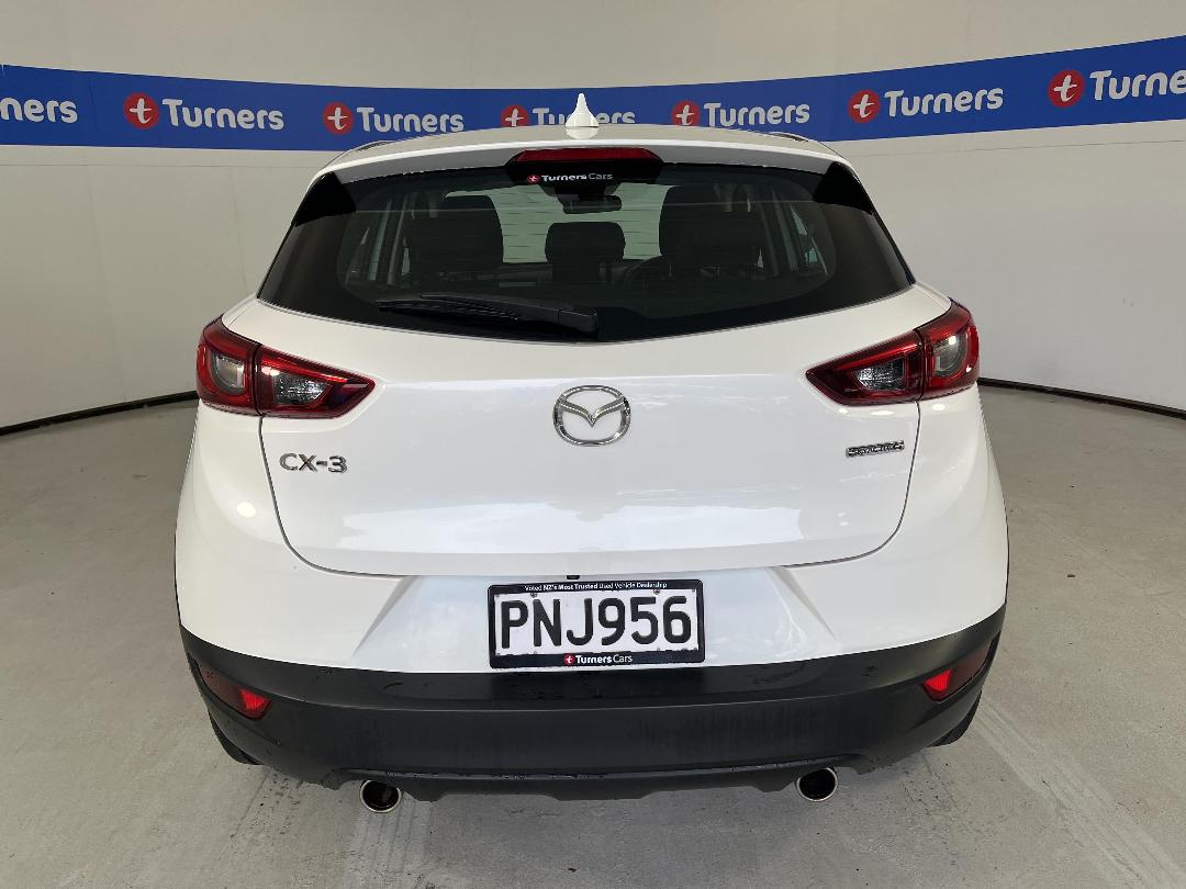 Photo '6' of Mazda CX-3