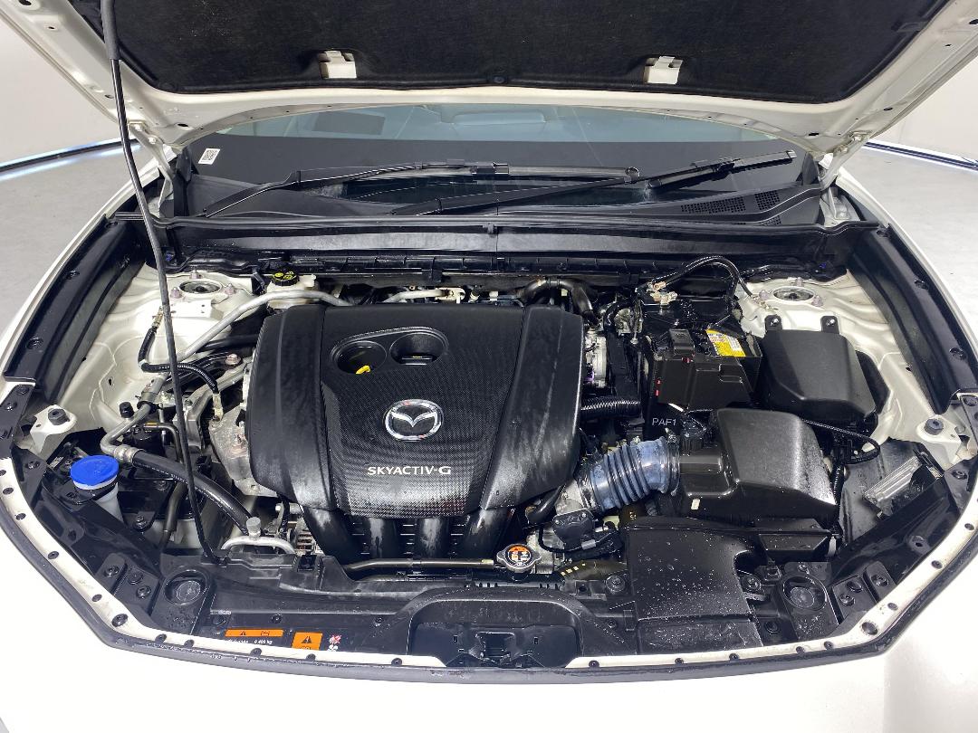 Photo '13' of Mazda CX-30