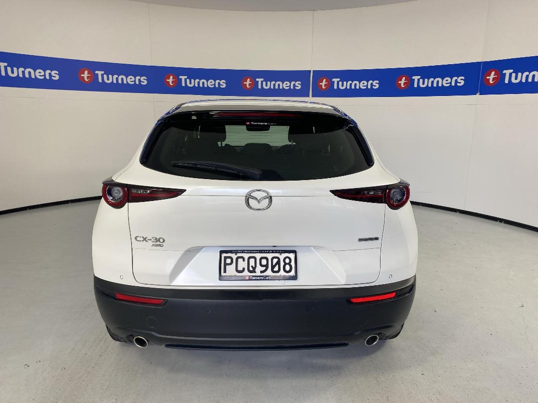 Photo '6' of Mazda CX-30