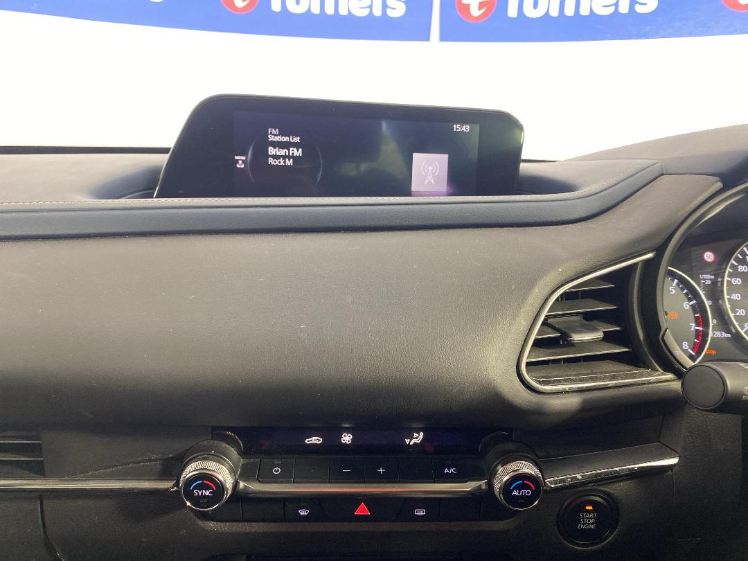 Photo '18' of Mazda CX-30