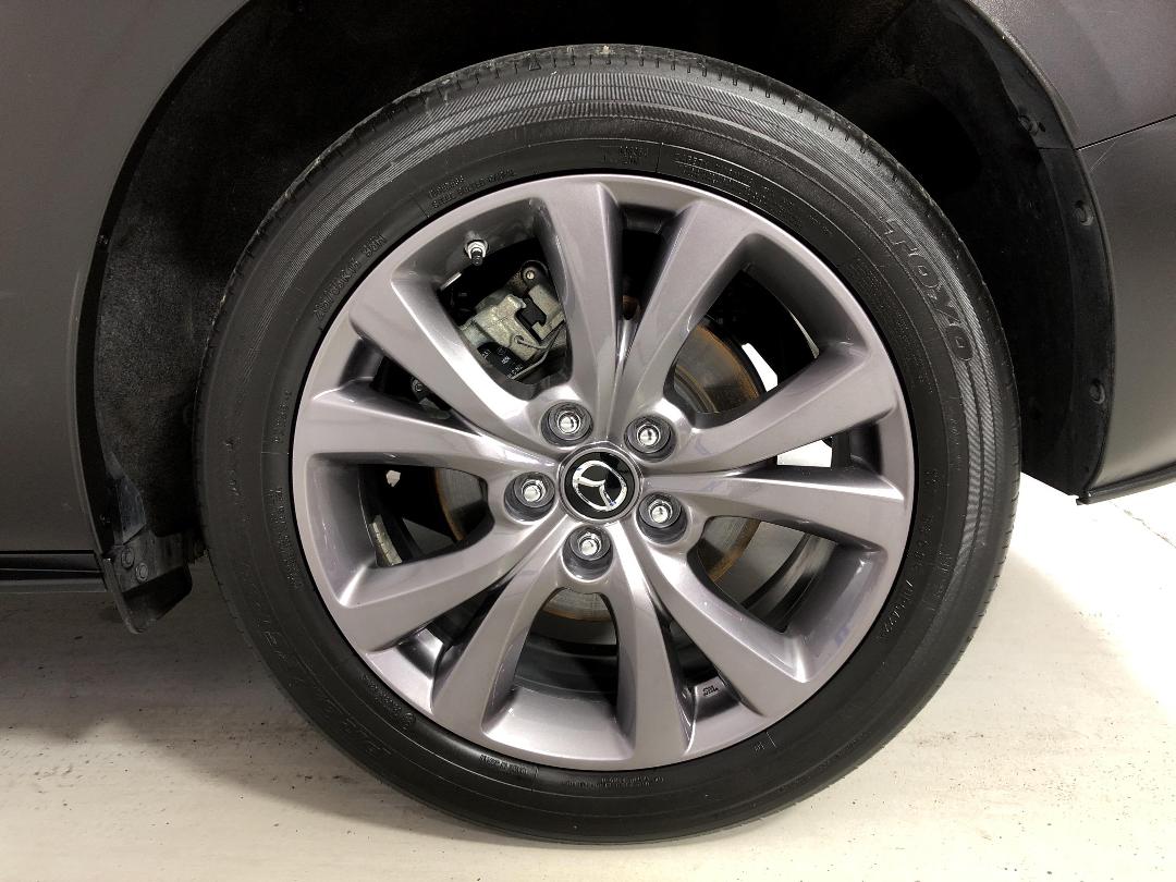 Photo '11' of Mazda CX-30